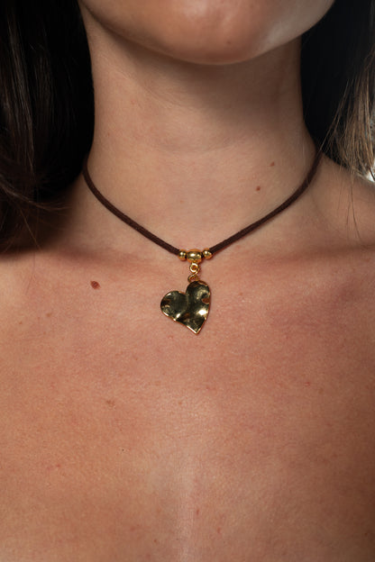Choker Courinho Coração Orgânico